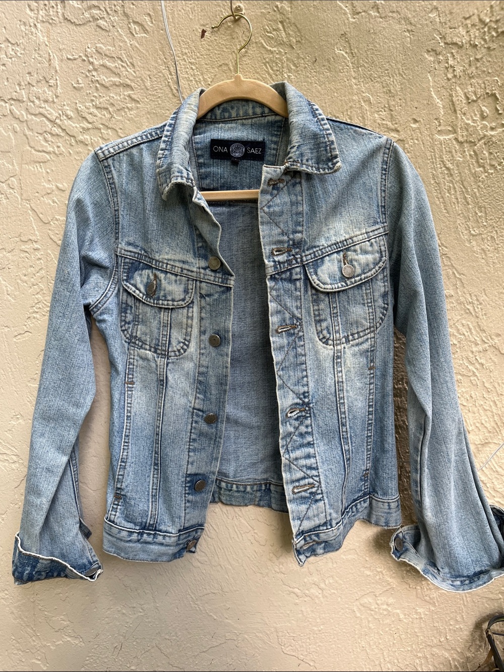Women's ONA SARZ JEANS Light Wash Denim Jacket - Light Blue